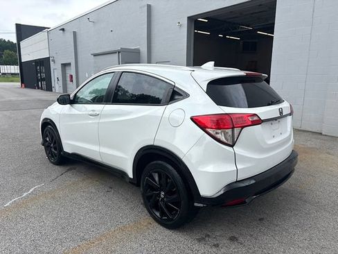 Used 2021 Honda HR-V Sport image 9