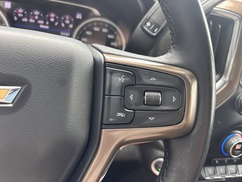 Used 2022 Chevrolet Silverado 2500 High Country w/ Technology Package AWD/4WD image 38