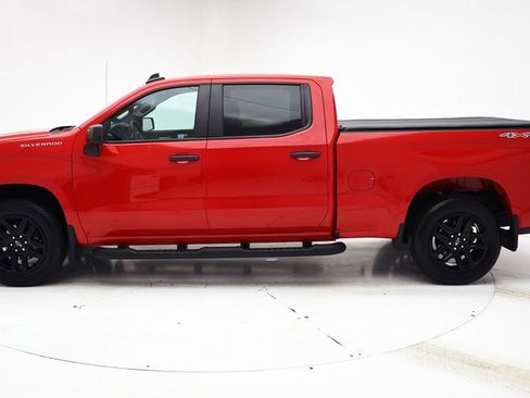 Used 2023 Chevrolet Silverado 1500 Custom image 6