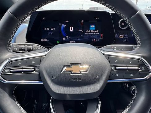 Certified 2024 Chevrolet Equinox EV LT FWD image 21
