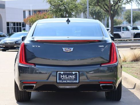 Used 2019 Cadillac XTS Luxury image 10