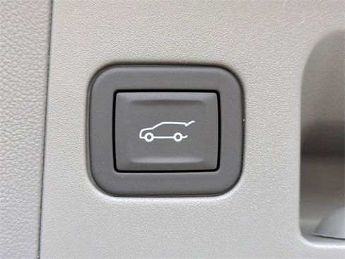 New 2025 Cadillac XT5 Premium Luxury w/ LPO, Floor Liner Package image 13