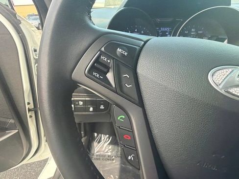 Used 2015 Hyundai Veloster Turbo w/ Option Group 04 FWD image 19