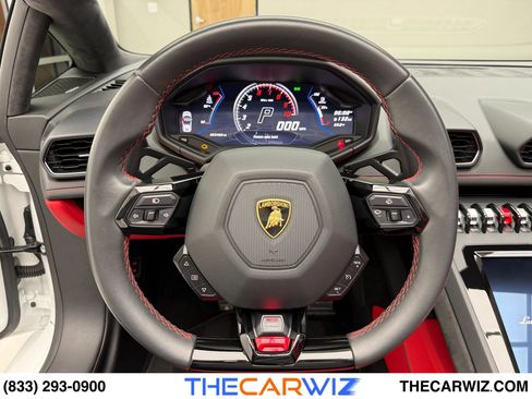 Used 2020 Lamborghini Huracan EVO image 60