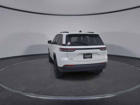 New 2026 Jeep Grand Cherokee Altitude AWD/4WD image 11
