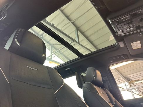 Used 2021 Cadillac Escalade ESV Sport w/ Driver Assist Tech Package AWD/4WD image 18