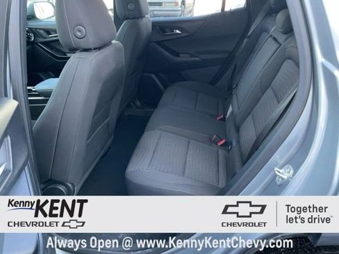 Used 2025 Chevrolet Equinox LT image 18