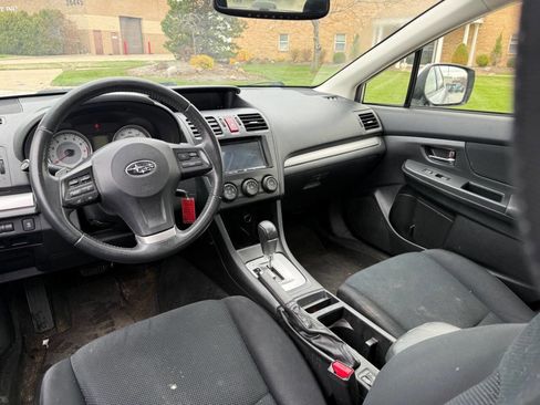 Used 2013 Subaru Impreza 2.0i Premium image 8