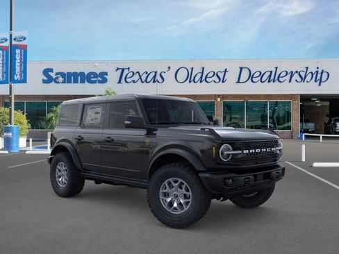 New 2025 Ford Bronco Badlands image 7