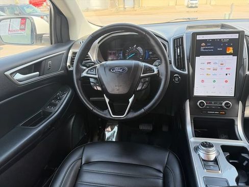 Used 2024 Ford Edge SEL AWD/4WD image 30