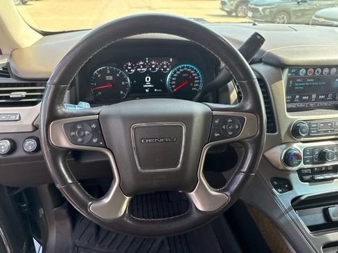 Used 2020 GMC Yukon Denali w/ Denali Ultimate Package AWD/4WD image 21