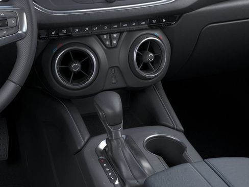 New 2025 Chevrolet Blazer LT w/ Driver Confidence Package FWD image 23