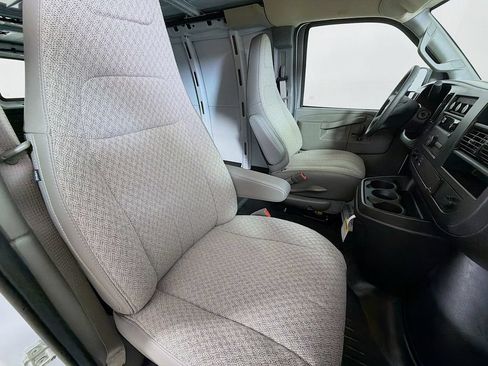 New 2026 Chevrolet Express 3500 Extended RWD image 22