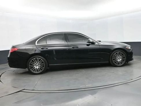 Used 2022 Mercedes-Benz C 300 4MATIC Sedan w/ Exclusive Trim Package image 4