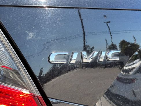 Certified 2021 Honda Civic EX image 25