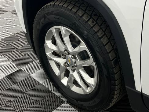 Used 2020 Chevrolet Traverse LT w/ LPO, Floor Liner Package image 9