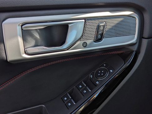 Used 2023 Ford Explorer ST-Line w/ Class IV Trailer Tow Package image 29