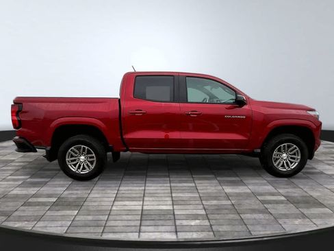 Used 2024 Chevrolet Colorado LT w/ LT Convenience Package RWD image 8