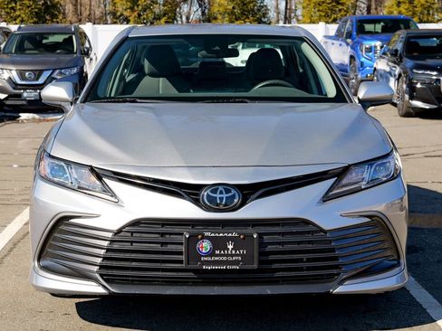 Used 2022 Toyota Camry LE w/ Carpet Mat Package (TMS) image 2