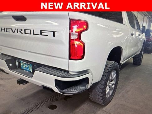 Used 2019 Chevrolet Silverado 1500 Custom w/ Trailering Package image 6