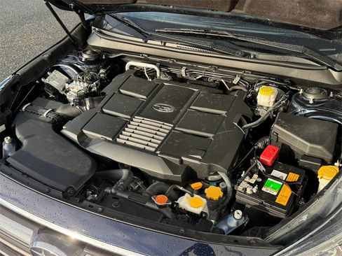 Used 2018 Subaru Outback 3.6R Touring image 22