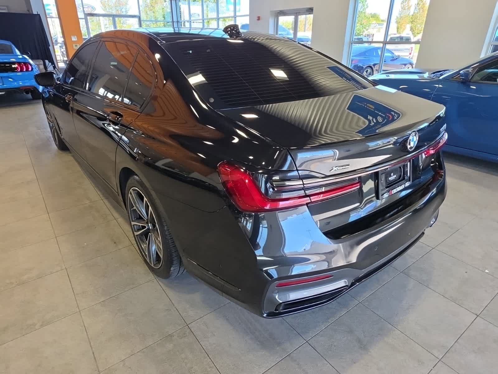 Used 2022 BMW 750i xDrive w/ Executive Package AWD/4WD image 8