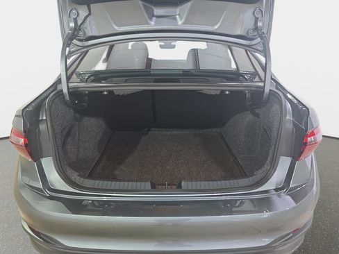 Used 2023 Volkswagen Jetta SE FWD image 27