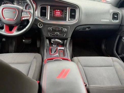Used 2017 Dodge Charger SE RWD image 16