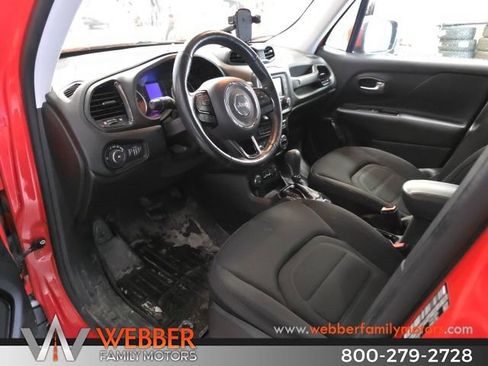 Used 2017 Jeep Renegade Altitude image 10