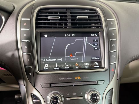 Used 2019 Lincoln Nautilus Reserve image 25
