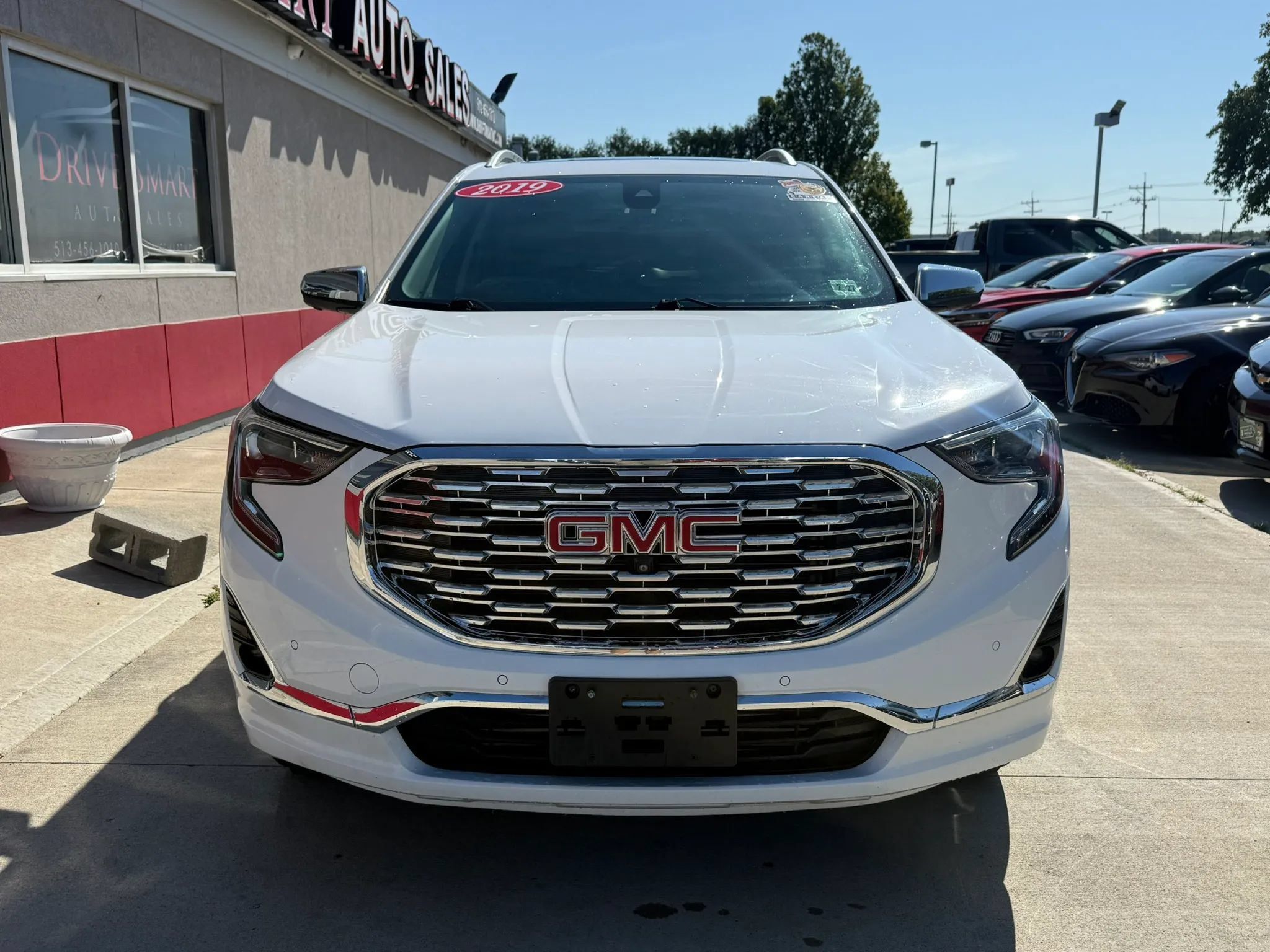 Used 2019 GMC Terrain Denali w/ Advanced Safety Package AWD/4WD image 6