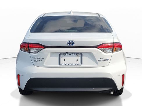 Used 2024 Toyota Corolla LE image 5