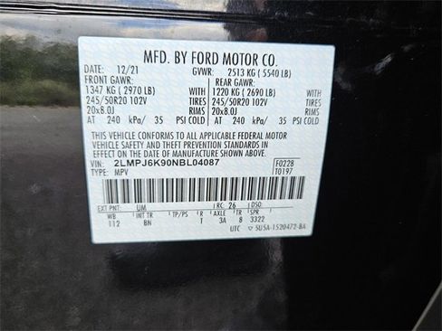 Used 2022 Lincoln Nautilus Reserve w/ Equipment Group 201A image 7