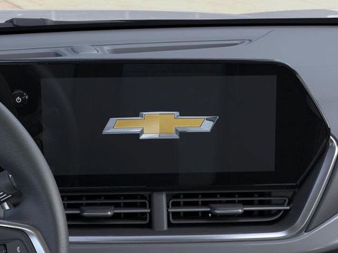 New 2026 Chevrolet Trax LT image 37