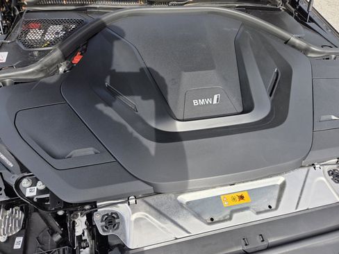 Certified 2023 BMW i4 eDrive35 w/ Premium Package image 18