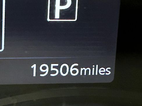 Used 2022 Nissan Kicks SV w/ Interior Electronics Package image 11