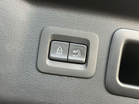 Used 2025 MAZDA CX-90 3.3 Turbo w/ Preferred Package image 30