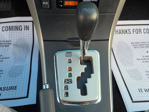 Used 2010 Toyota Corolla LE FWD image 21
