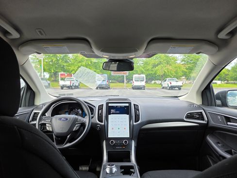 Used 2024 Ford Edge SE AWD/4WD image 11
