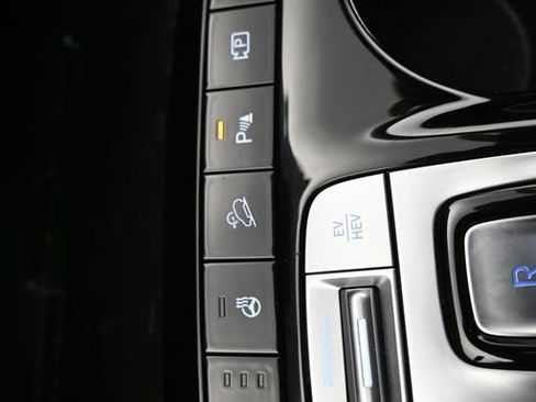 Used 2024 Hyundai Tucson Limited image 31