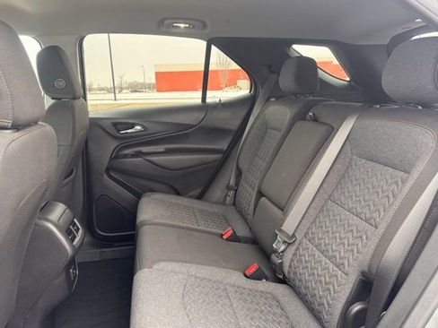 Used 2023 Chevrolet Equinox LT image 28