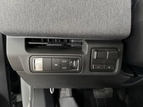 New 2026 GMC Sierra EV Elevation AWD/4WD image 18