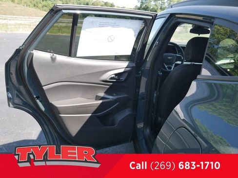 New 2025 Chevrolet Trax LT w/ Driver Confidence Package image 20