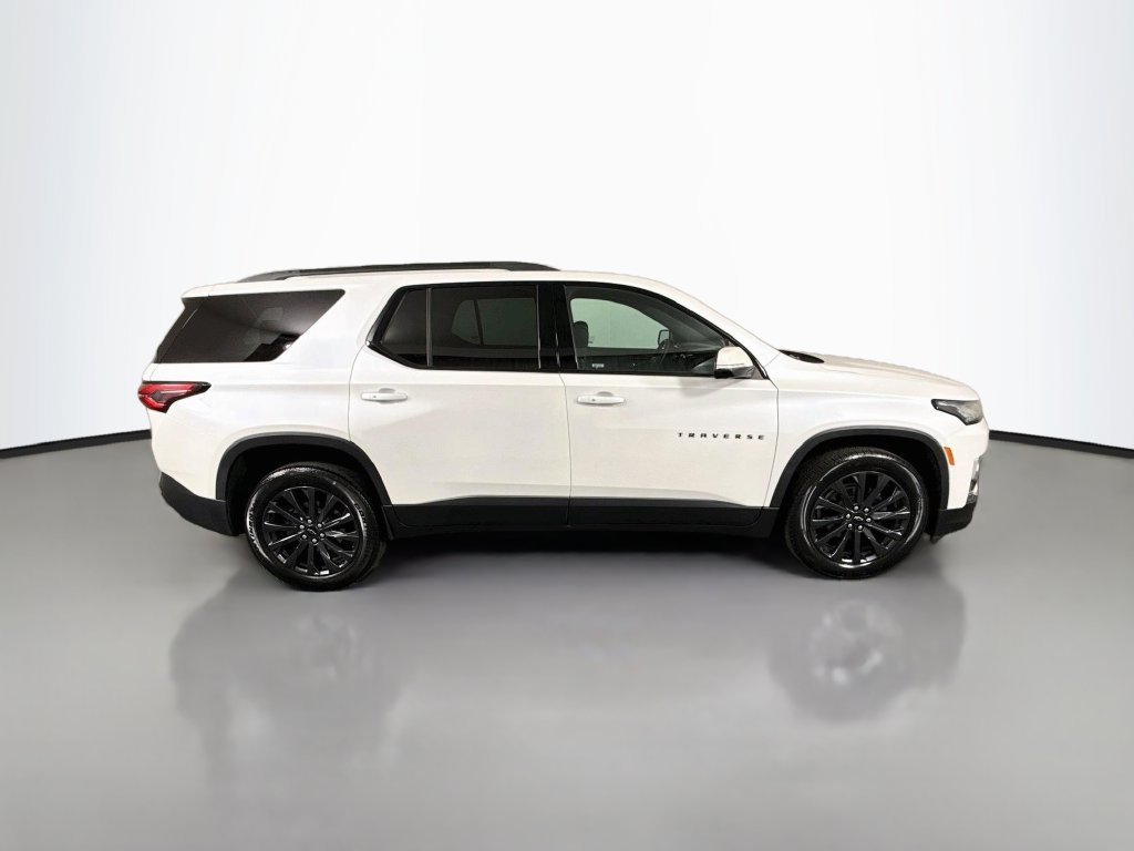 Used 2023 Chevrolet Traverse RS FWD image 8