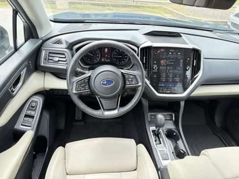 Used 2023 Subaru Ascent Limited w/ Technology Package AWD/4WD image 23