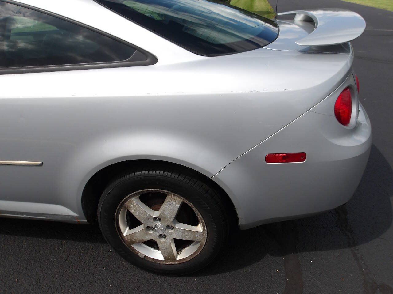 Used 2006 Chevrolet Cobalt LT w/ Preferred Equipment Group FWD image 31