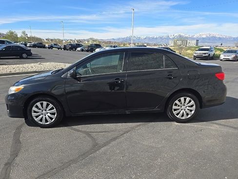 Used 2013 Toyota Corolla LE image 4