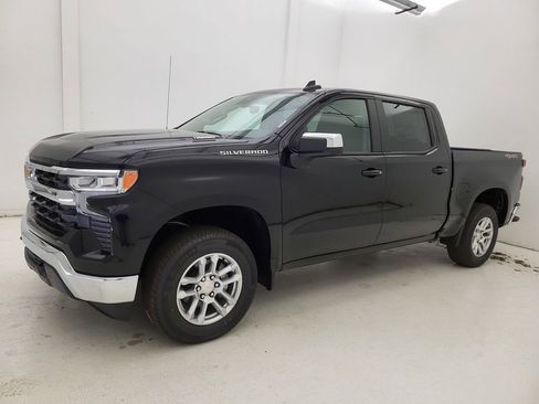 New 2026 Chevrolet Silverado 1500 LT image 17