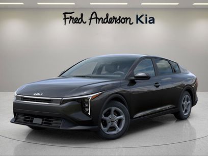 New 2025 Kia K4 LXS