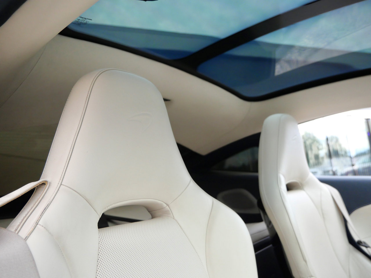 Used 2021 McLaren GT RWD image 21